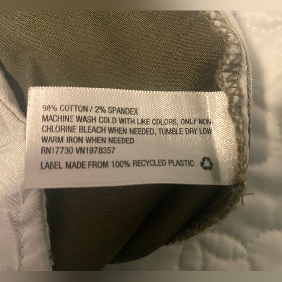 A New Day dress pant in size 16. Color is green olive. Good condition,no damage. - Picture 6 of 8